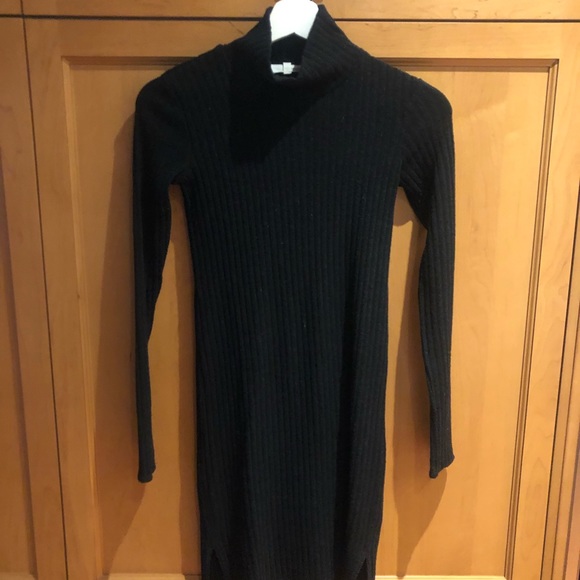 💗HP💗 Aritzia Mariel Dress - Picture 5 of 6